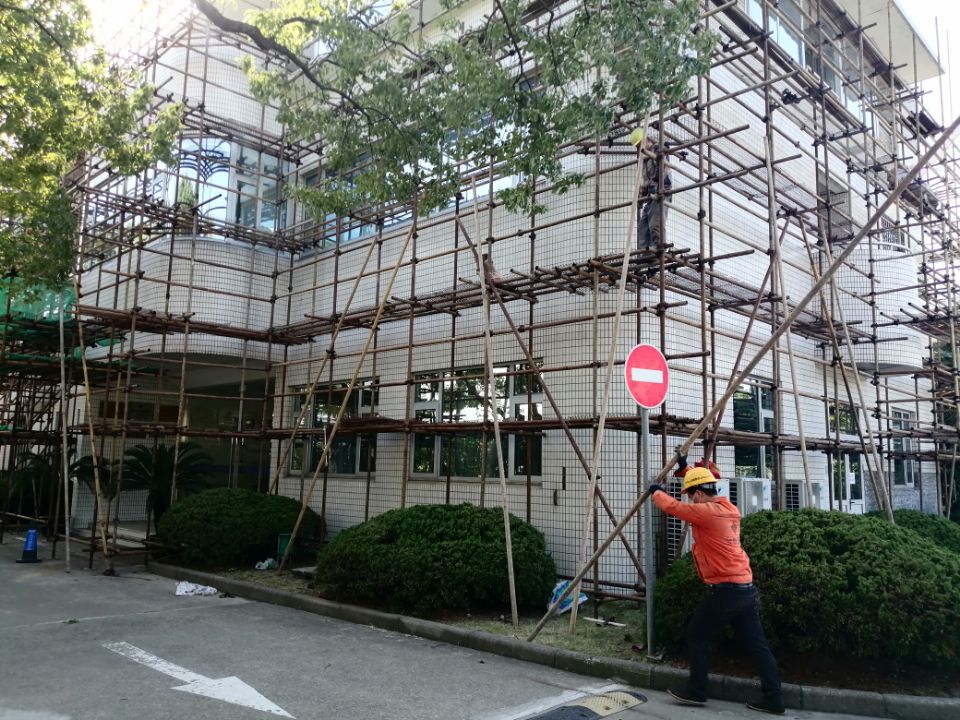 腳手架搭建圖片-雙排腳手架費用預算要考慮哪幾條